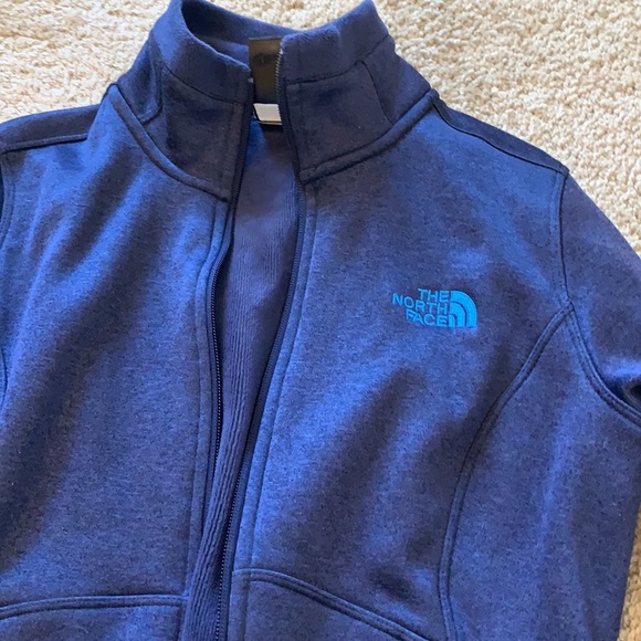 North face women’s jacket - Picture 2 of 4